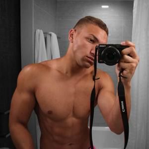 Meet your Posher, Cory